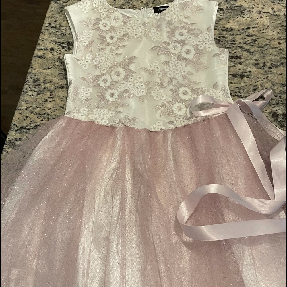Beautiful Girls Size 10 Dress